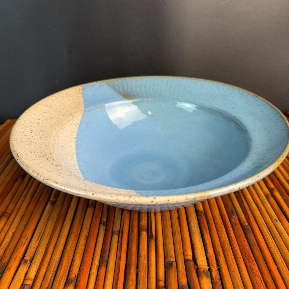 Studio Pottery‎ Stoneware Bowl Blue Cream Glaze Hand Thrown Signed DW Beautiful